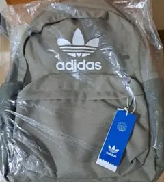 アディダスオリジナルス　リュックサック　プライムグリーン
