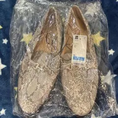 未使用タグ付き♡GU ピットローファー パイソン柄 XL
