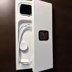 【極美品】最新 Apple Watch SE 3 44mm GPS スターライト