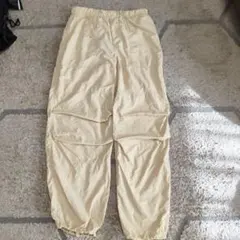 GU ジーユー テックパラシュートプルオンパンツ