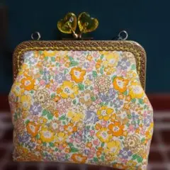 リバティ　がま口大きめ小銭入れ