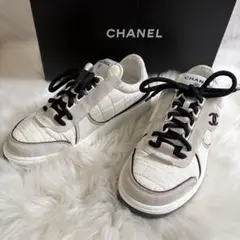 CHANEL シャネル スニーカー G39802 白　37 23.5cmのサムネイル