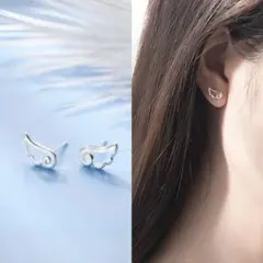 天使の羽 ピアス シルバー 小ぶり 華奢 シンプル ESN046