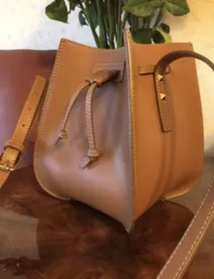 ショルダーバッグ　qualite maison vincent