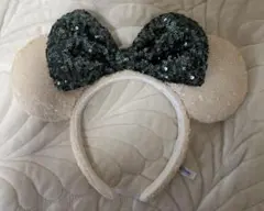 未使用に近い　ディズニーランド　ミニーマウス耳カチューシャ　スパンコール　緑　白