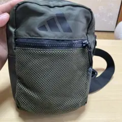 adidas THREE STRIPE LIFE ショルダーバッグ