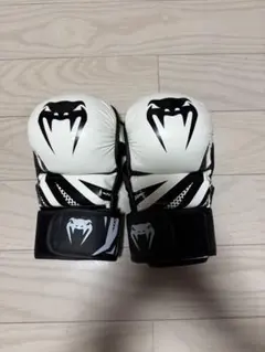 【撮影使用品】VENUMパウンドグローブ L ホワイト/ブラック【特価スタート】