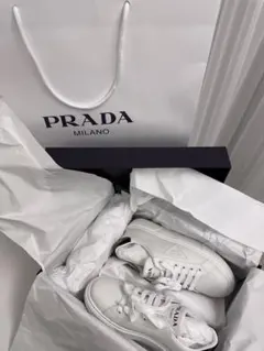 PRADAスニーカーのサムネイル