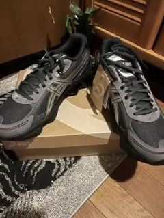 ASICS GEL-KINETIC FLUENT スニーカーのサムネイル