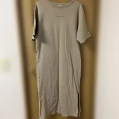 Champion カットソーワンピース 半袖 ベージュ