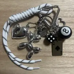 【新品】Y2Kホワイト じゃらじゃらキーホルダーバッグチャーム