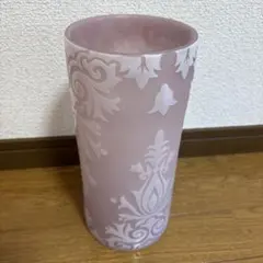 花瓶　エッチング模様の薄いピンク花瓶