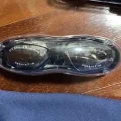 スイミングゴーグ　大人用　新品　ブラック