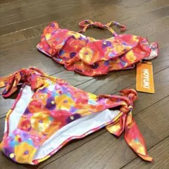 フリル付きビキニ カラフルな花柄