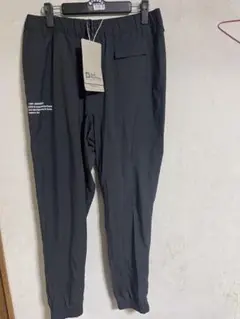 【未使用】Jack Wolfskin ブラック ジョガーパンツ Lサイズ