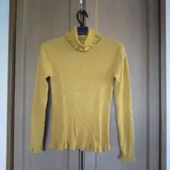 ファヴォリ　フリルニット