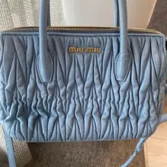 美品miu miu マトラッセ 2Way ショルダーバッグのサムネイル