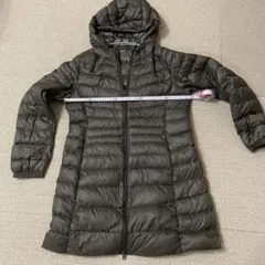 ダークグリーン みたいなカーキみたいな色フード付き ダウンジャケット Lサイズ