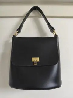ハンドバッグ ショルダーストラップ付き
