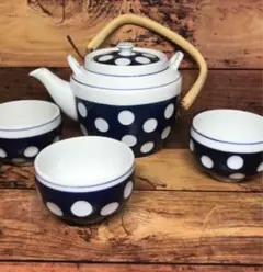 急須と茶碗3個セット 水玉模様