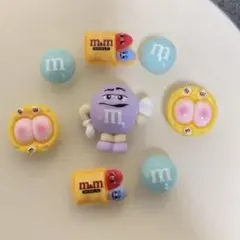 クロックス　エムアンドエムズ風ジビッツ　シューズチャーム アクセサリー