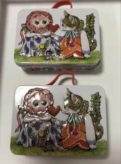 ヒグチユウコ　トランク缶　2個