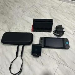 Nintendo Switch 本体＋周辺機器(おまけ付き)のサムネイル