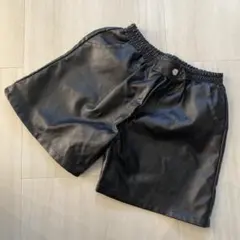 キッズ　レザーショートパンツ　黒160センチ