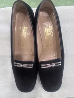 Salvatore Ferragamo スエード パンプス ブラックのサムネイル