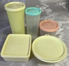 Tupperware　食品保存容器　まとめ売り　35点　昭和レトロ 日本タッパーウェア 保存容器 3点セット 日本製 デッドストック 昭和