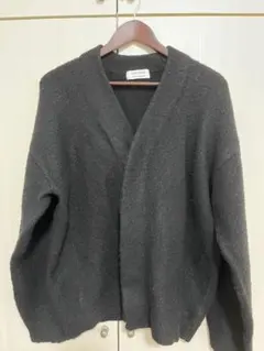 ブラックカーディガン