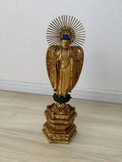 仏像 立像 蓮華座 光背付き - メルカリ