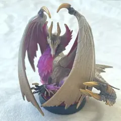 【美品】 amiibo メル・ゼナ モンスターハンター メルゼナ フィギュア