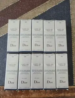 未使用●DIOR ディオール カプチュール トータル セラム ファンデーション