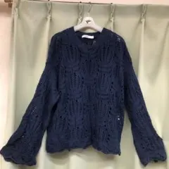 値下げします　niko and ... ネイビー レース編みニットセーター