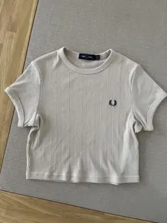 [FRED PERRY/フレッドペリー] クロップド丈 ランダムリブカットソー FRED PERRY/フレッドペリー] クロップド丈 ランダムリブカットソー