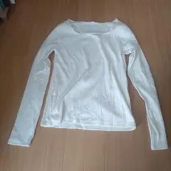 スクエアネック 白