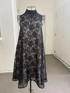 ストロベリーフィールド　ブラックレース Aラインドレス