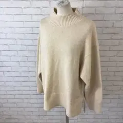 ★3.5 h262 オペークドットクリップ ハイネックニット タグ付き L