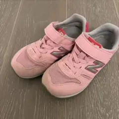 ニューバランス スニーカー