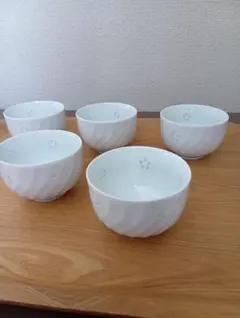 波模様の白い湯飲み 5個セット