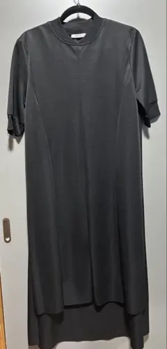 ♡ZARA♡黒の半袖ロングワンピース♡