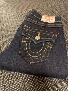 Item thumbnail for item ab1fff8e-6af0-47f9-818c-fb3798c2ca4c