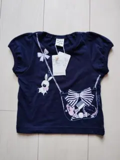ウサギとバッグ刺繍ネイビーTシャツ 80cm