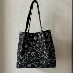 Item thumbnail for item 0daa0fa0-c7d0-46e2-9134-aebdf1db9697