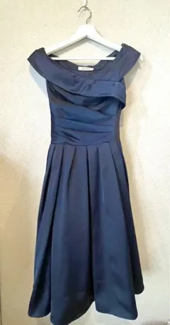 ◯本日最終◯AIMERパーティドレス 9号 ネイビー 紺 オフショルダー編み上げ