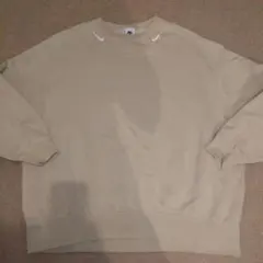 ベージュ スウェット