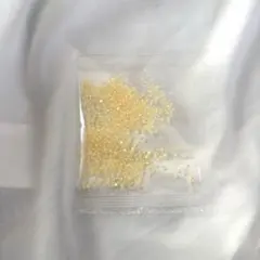 シャンパンイエロー　ラインストーン　デコストーン　デコパーツ　2mm