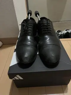 ストレートチップ レザーシューズ ブラックのサムネイル
