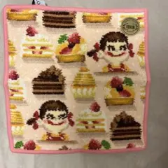 FEILER ケーキ柄 ペコちゃんコラボタオルハンカチ